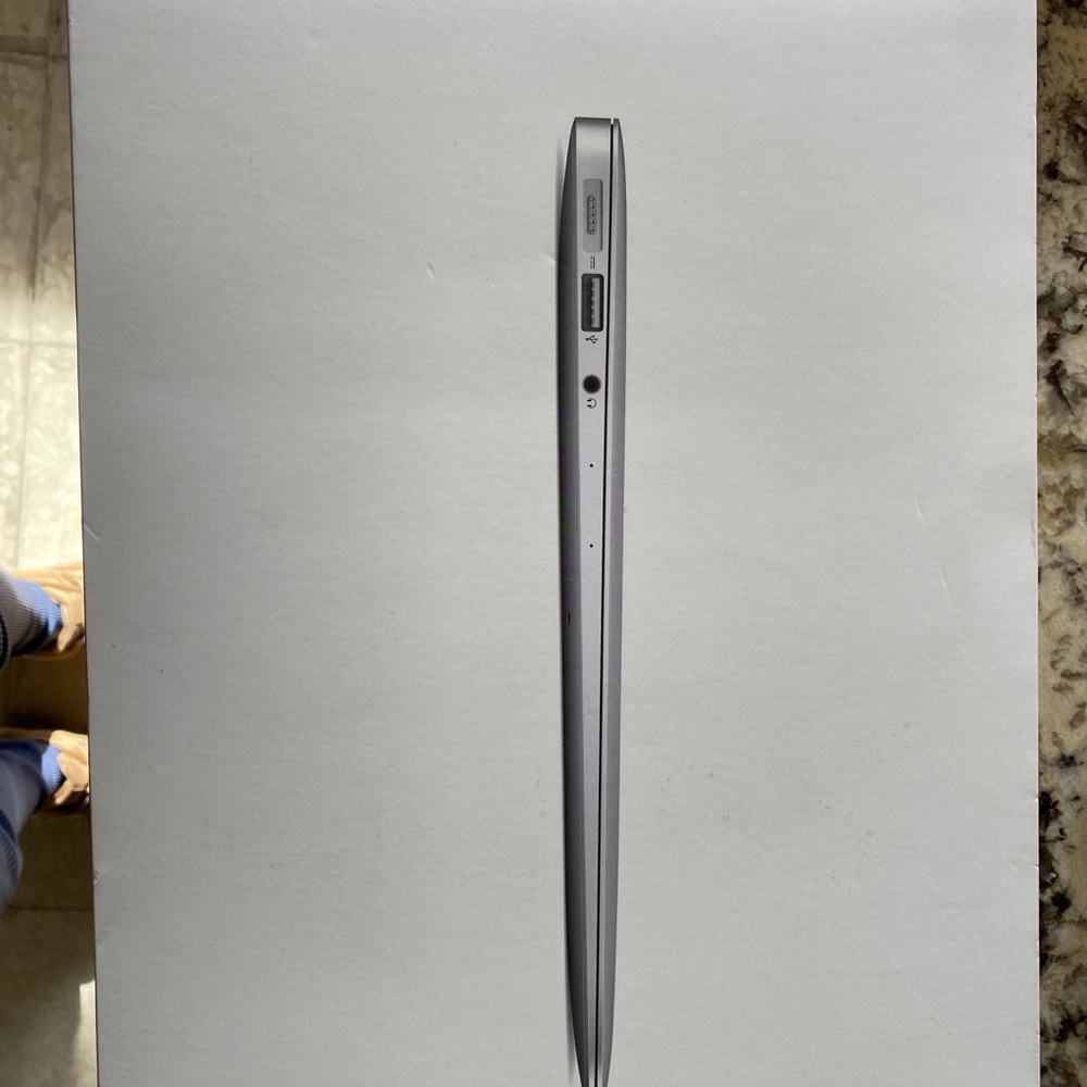 Mac book air box